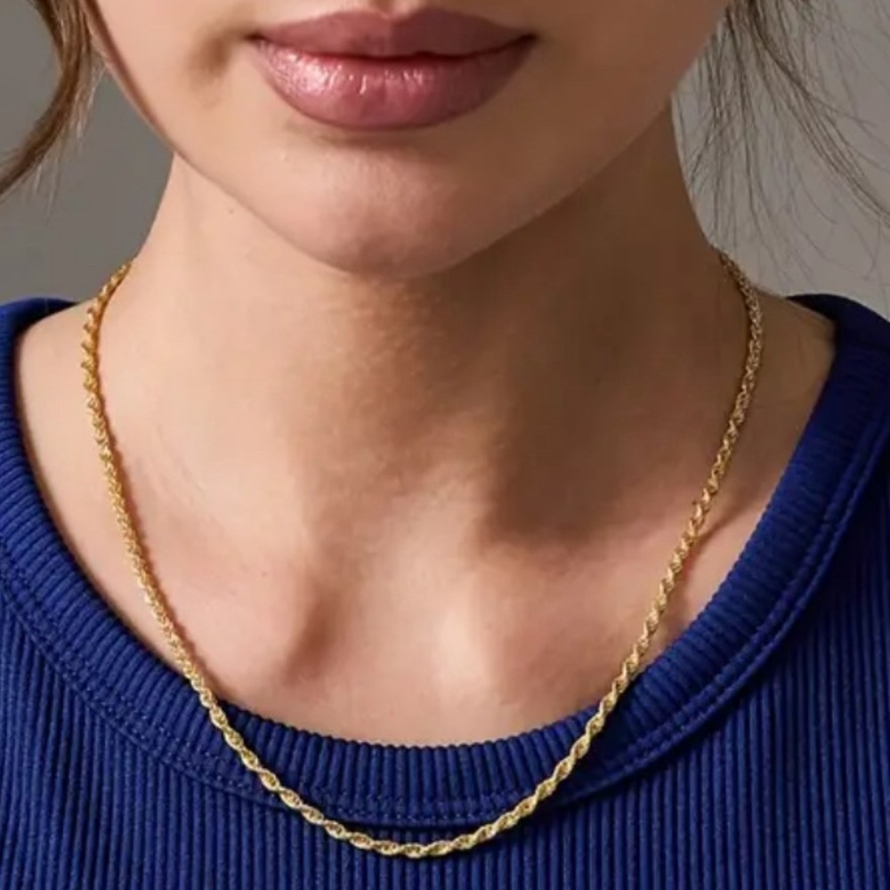 Classic 18k Gold Plated Twisted Rope Chain Necklace for Women.